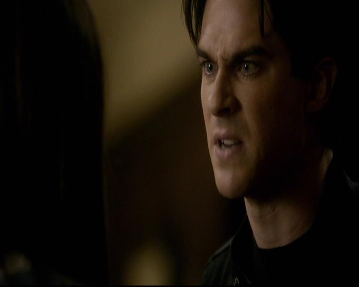 VampireDiariesWorld-dot-org_2x12TheDecent2042.jpg