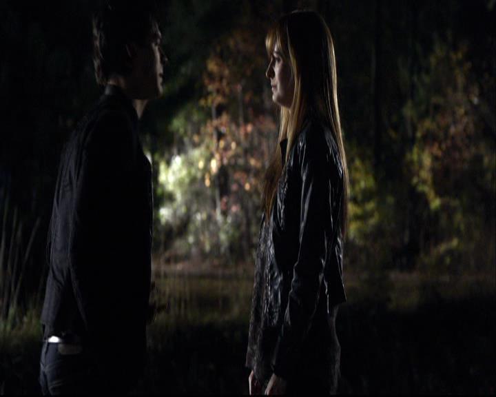 VampireDiariesWorld-dot-org_2x12TheDecent2208.jpg