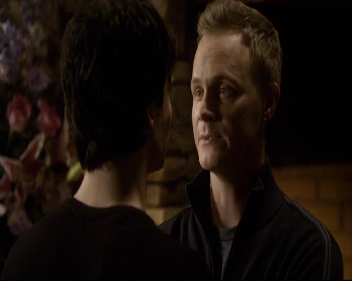 VampireDiariesWorld-dot-org_2x13DaddyIssues0825.jpg