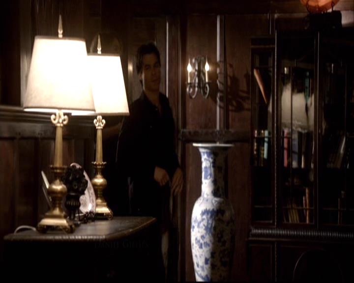 VampireDiariesWorld-dot-org_2x14CryingWolf0139.jpg