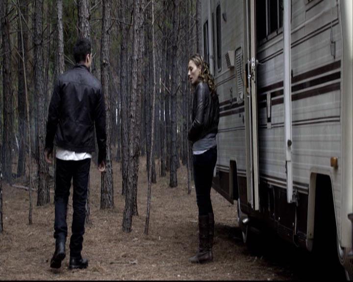 VampireDiariesWorld-dot-org_2x14CryingWolf0260.jpg