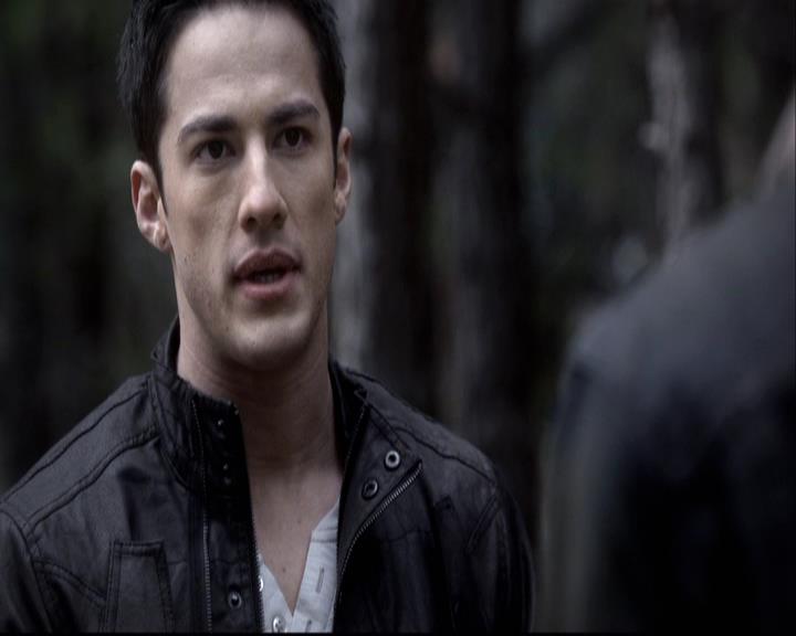 VampireDiariesWorld-dot-org_2x14CryingWolf0283.jpg