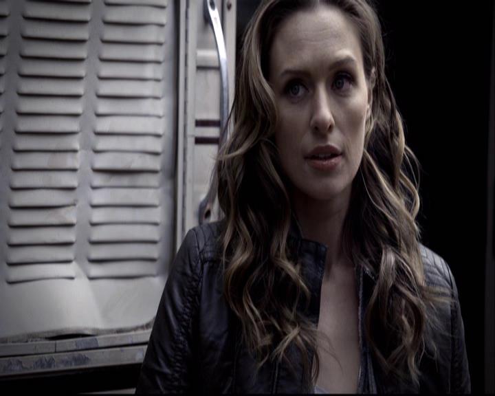 VampireDiariesWorld-dot-org_2x14CryingWolf0341.jpg