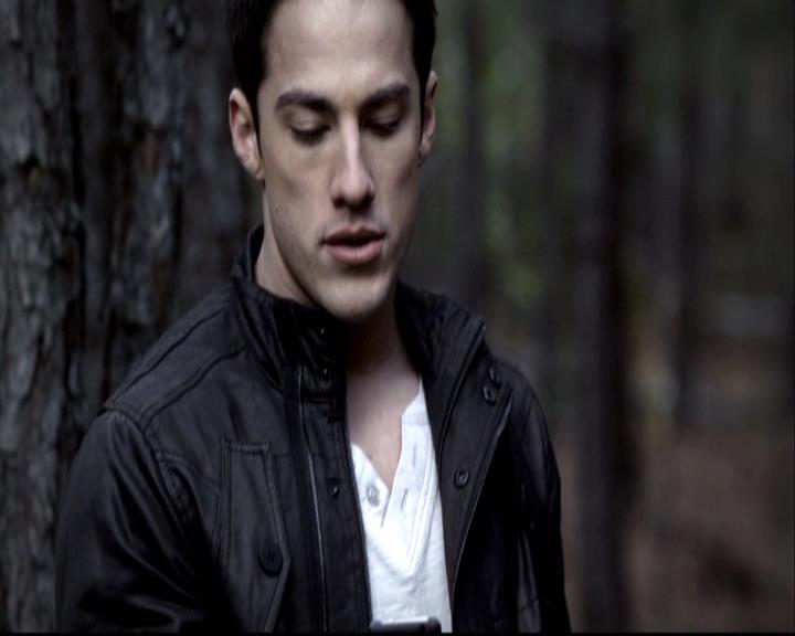 VampireDiariesWorld-dot-org_2x14CryingWolf0462.jpg