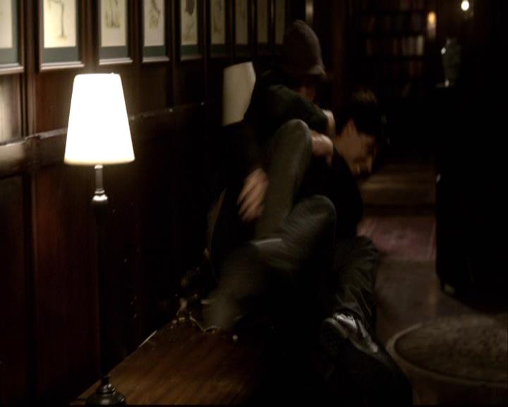 VampireDiariesWorld-dot-org_2x14CryingWolf1164.jpg