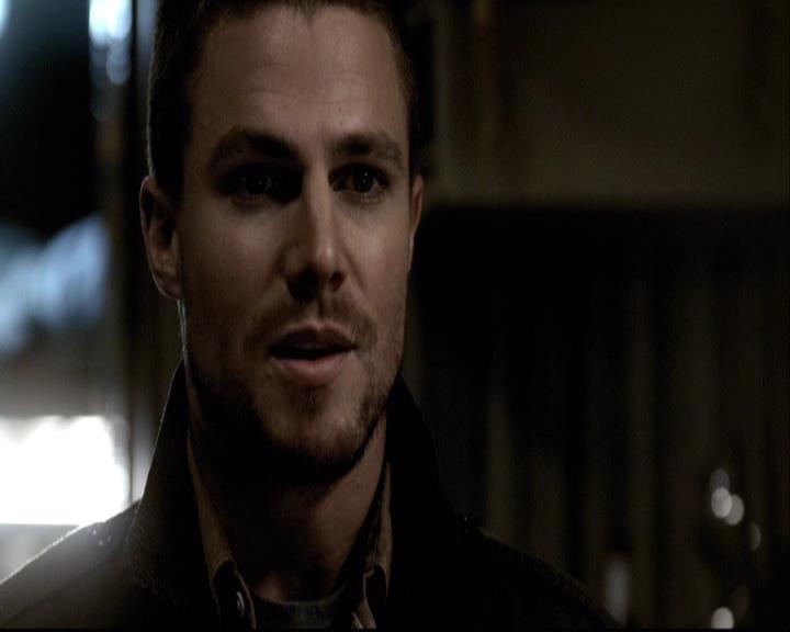 VampireDiariesWorld-dot-org_2x14CryingWolf1252.jpg