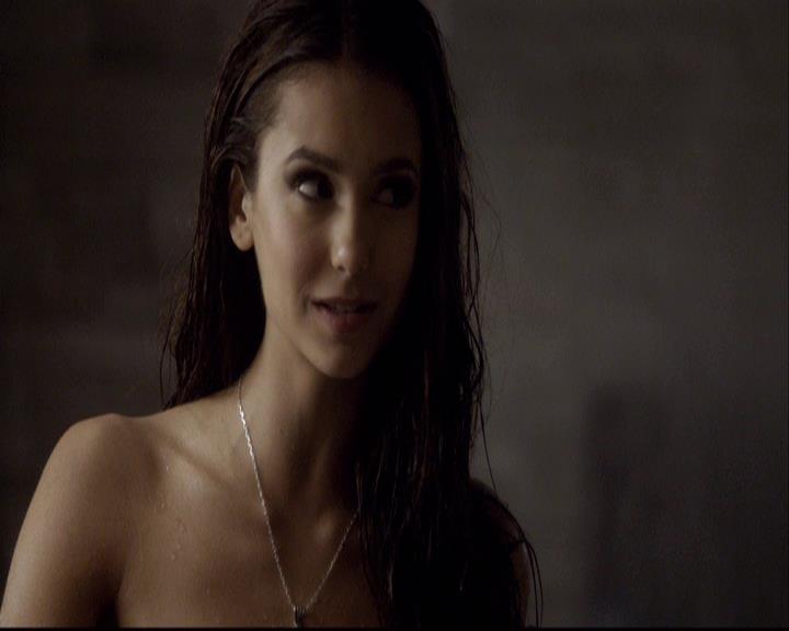 VampireDiariesWorld-dot-org_2x15TheDinnerParty2240.jpg