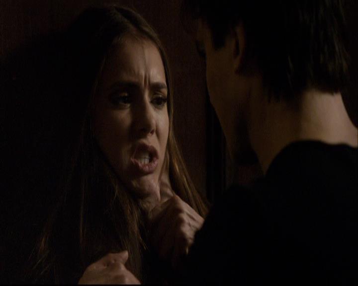 VampireDiariesWorld-dot-org_2x16TheHouseGuest0038.jpg