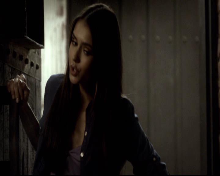 VampireDiariesWorld-dot-org_2x16TheHouseGuest0251.jpg