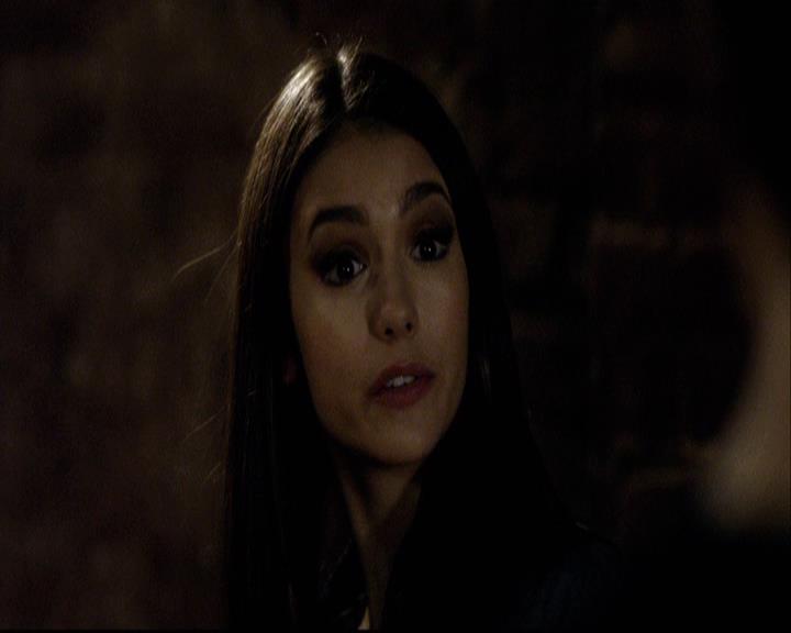 VampireDiariesWorld-dot-org_2x16TheHouseGuest0264.jpg