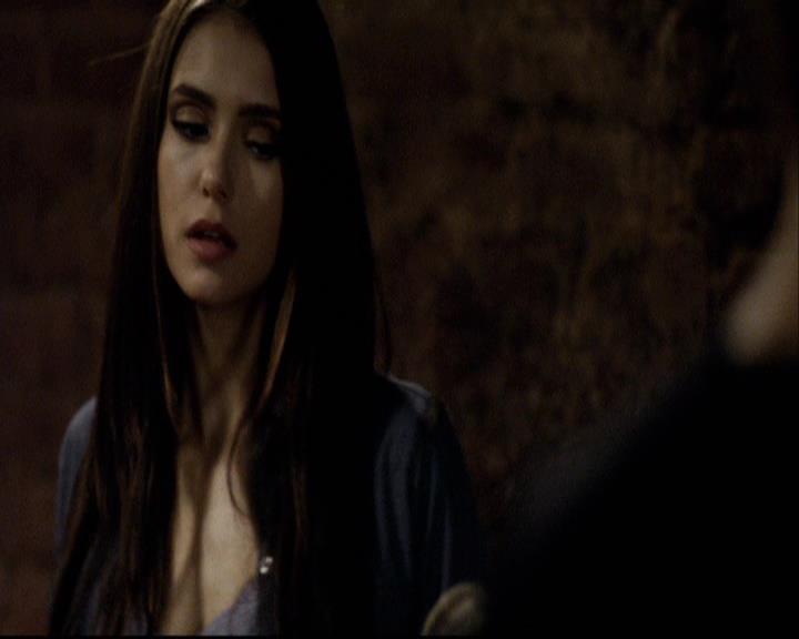 VampireDiariesWorld-dot-org_2x16TheHouseGuest0277.jpg