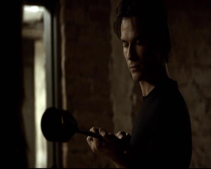 VampireDiariesWorld-dot-org_2x16TheHouseGuest0296.jpg