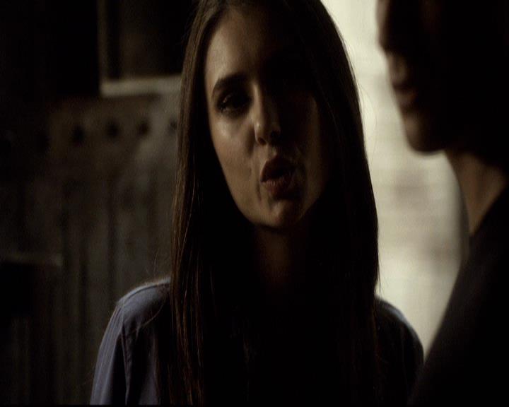 VampireDiariesWorld-dot-org_2x16TheHouseGuest0305.jpg