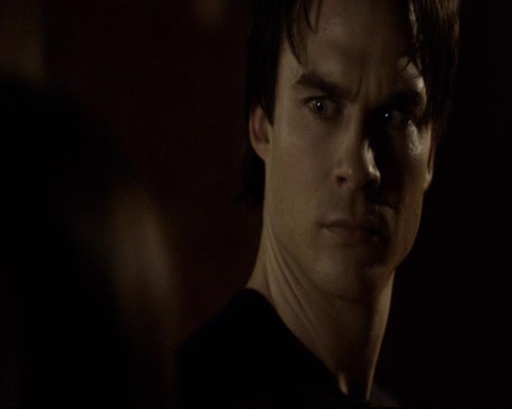 VampireDiariesWorld-dot-org_2x16TheHouseGuest0310.jpg