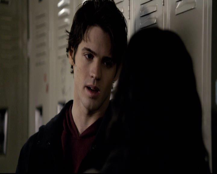 VampireDiariesWorld-dot-org_2x16TheHouseGuest0318.jpg