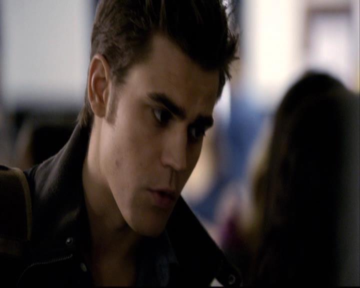 VampireDiariesWorld-dot-org_2x16TheHouseGuest0323.jpg