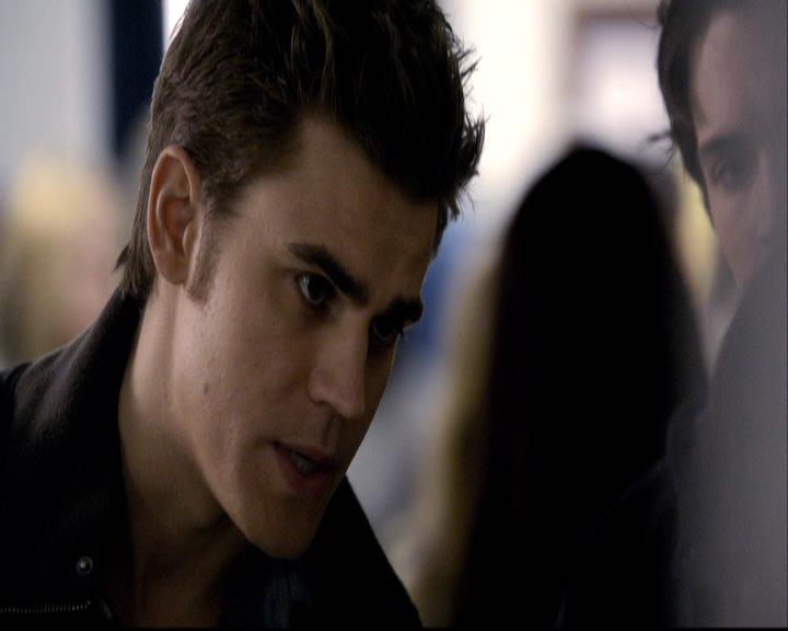 VampireDiariesWorld-dot-org_2x16TheHouseGuest0328.jpg