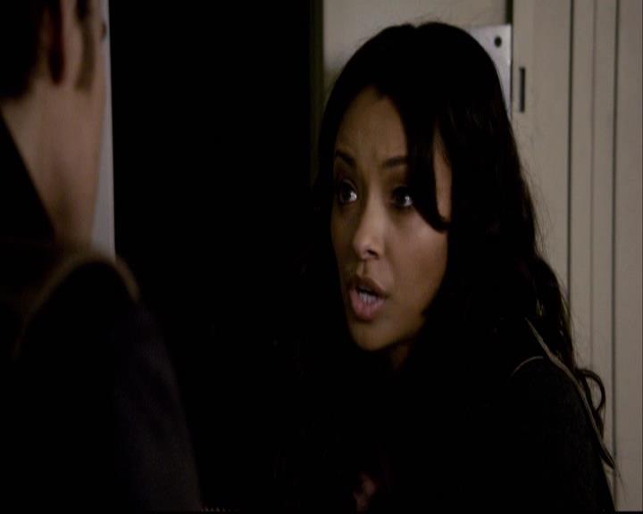 VampireDiariesWorld-dot-org_2x16TheHouseGuest0334.jpg