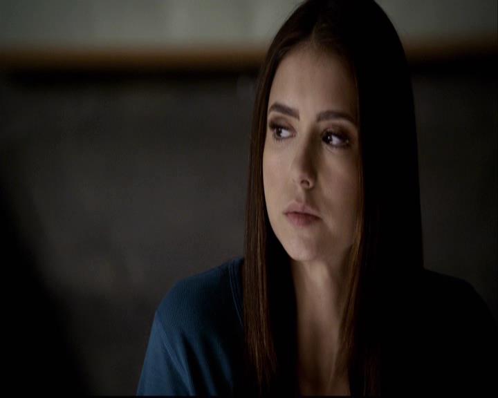 VampireDiariesWorld-dot-org_2x16TheHouseGuest0370.jpg