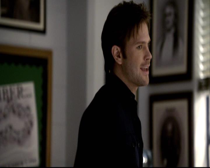 VampireDiariesWorld-dot-org_2x16TheHouseGuest0377.jpg