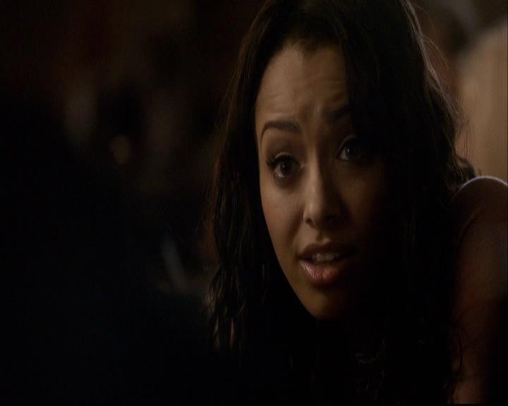 VampireDiariesWorld-dot-org_2x16TheHouseGuest0439.jpg