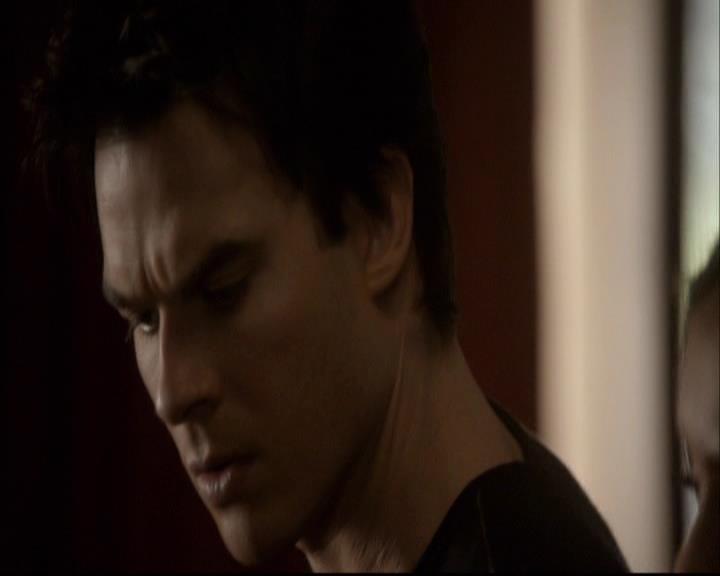 VampireDiariesWorld-dot-org_2x16TheHouseGuest0464.jpg