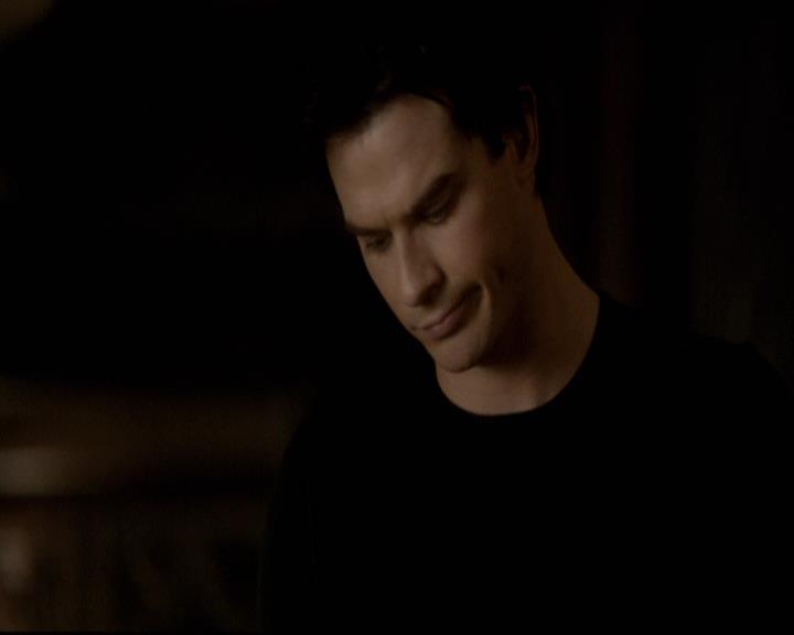 VampireDiariesWorld-dot-org_2x16TheHouseGuest0505.jpg