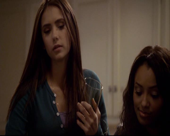 VampireDiariesWorld-dot-org_2x16TheHouseGuest0576.jpg