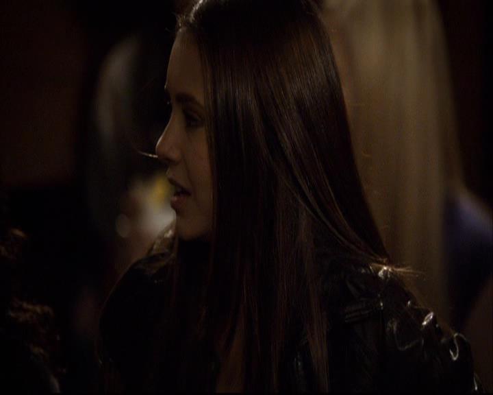 VampireDiariesWorld-dot-org_2x16TheHouseGuest0999.jpg