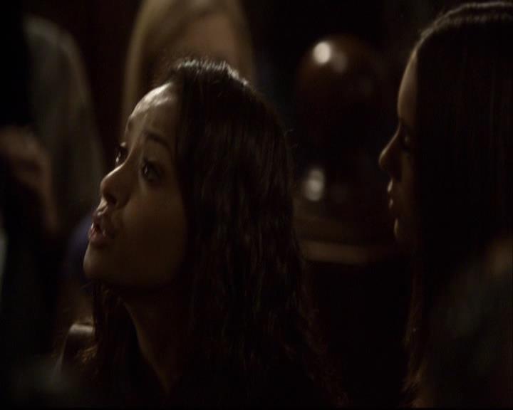 VampireDiariesWorld-dot-org_2x16TheHouseGuest1050.jpg