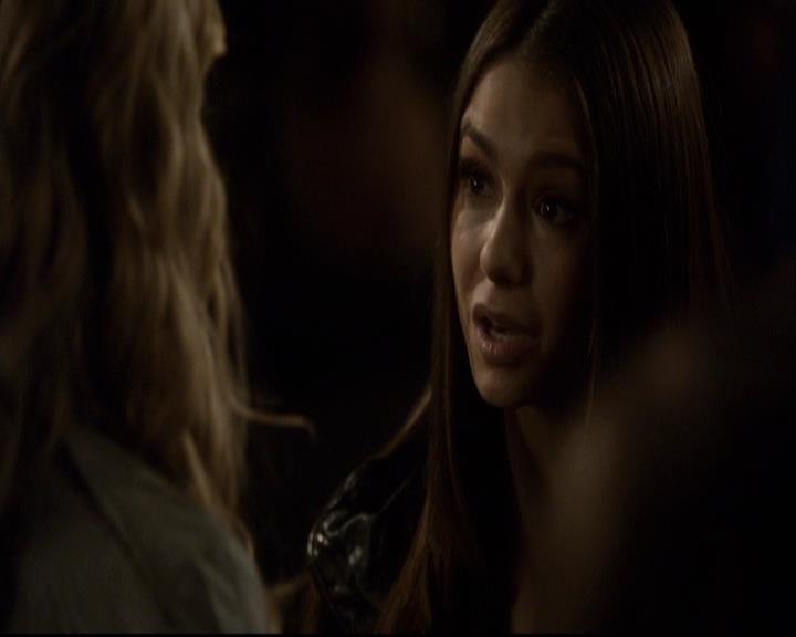 VampireDiariesWorld-dot-org_2x16TheHouseGuest1065.jpg