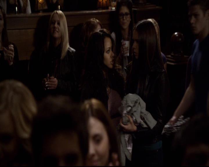 VampireDiariesWorld-dot-org_2x16TheHouseGuest1079.jpg