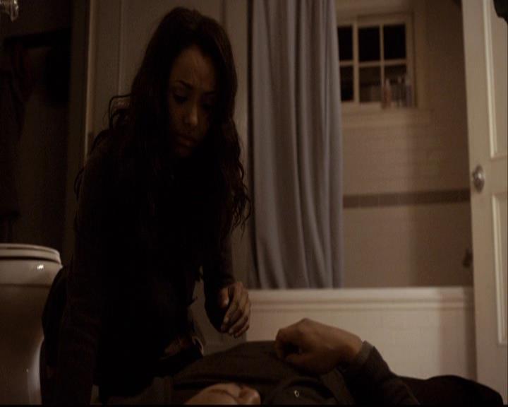 VampireDiariesWorld-dot-org_2x16TheHouseGuest1764.jpg