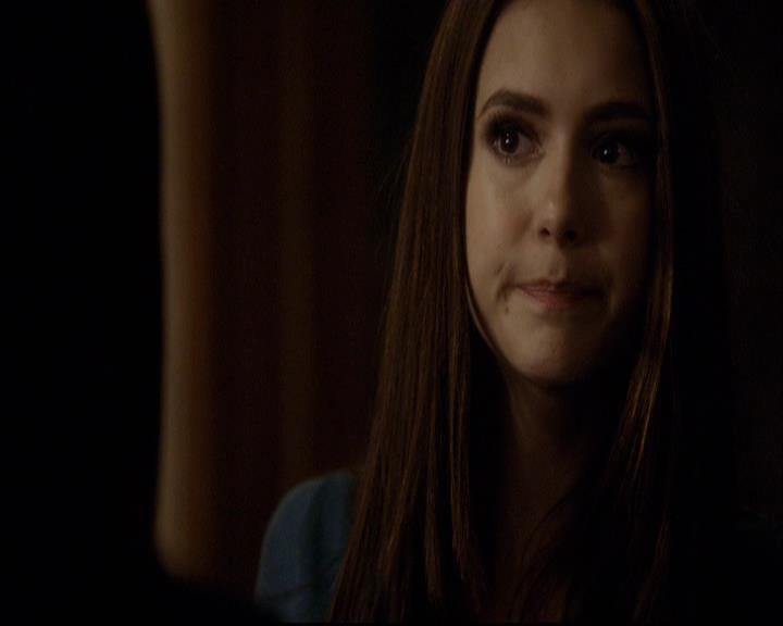 VampireDiariesWorld-dot-org_2x16TheHouseGuest1831.jpg