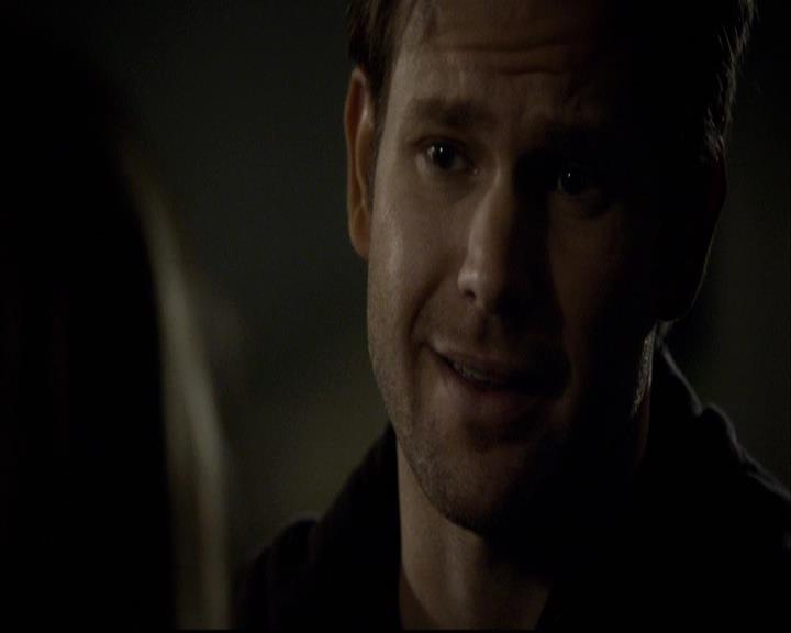 VampireDiariesWorld-dot-org_2x16TheHouseGuest1851.jpg