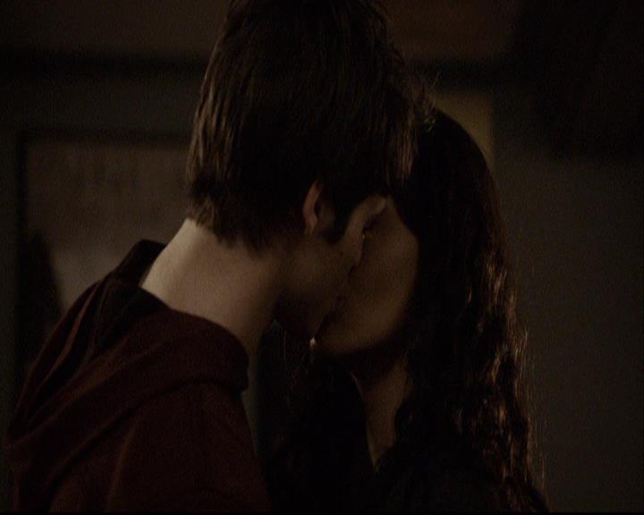 VampireDiariesWorld-dot-org_2x16TheHouseGuest1911.jpg
