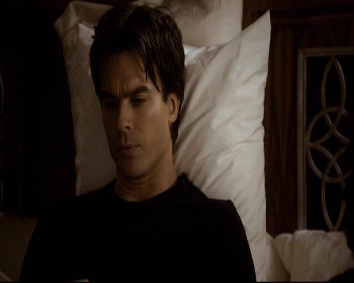 VampireDiariesWorld-dot-org_2x16TheHouseGuest1967.jpg