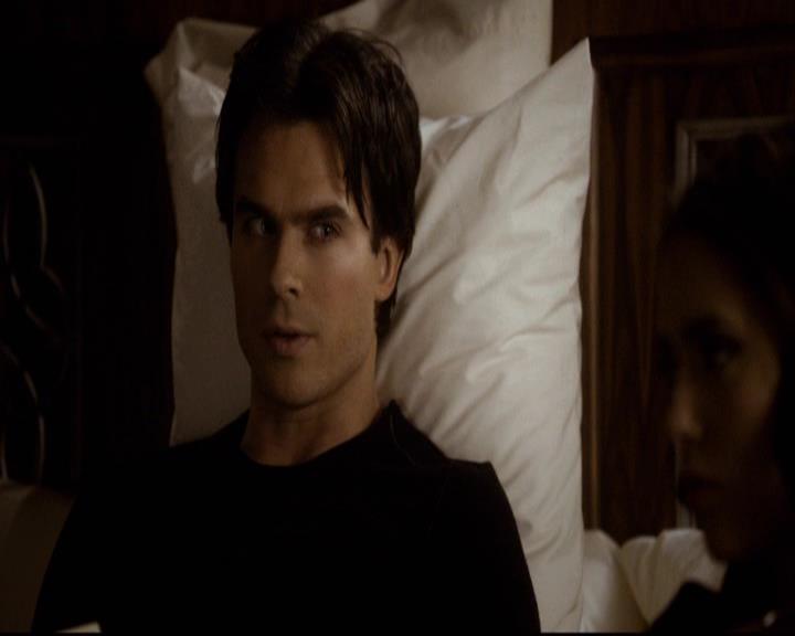 VampireDiariesWorld-dot-org_2x16TheHouseGuest1973.jpg