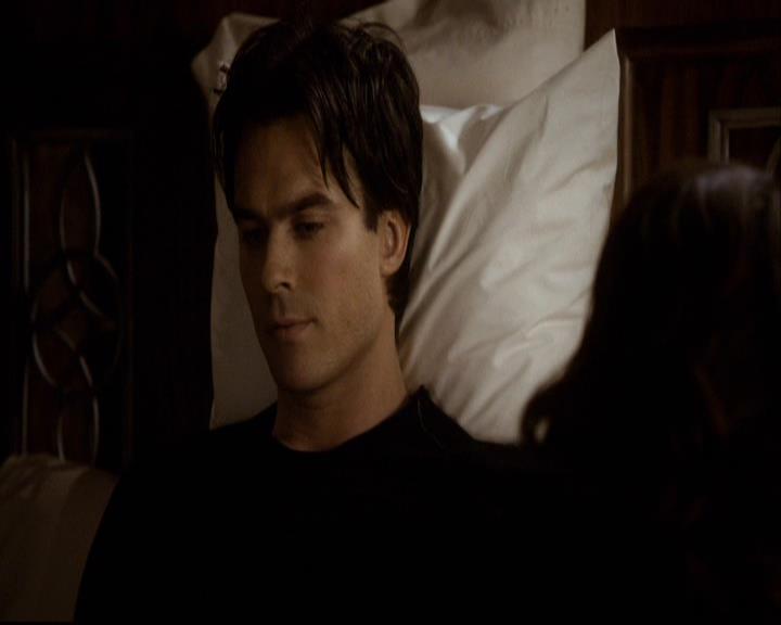 VampireDiariesWorld-dot-org_2x16TheHouseGuest1984.jpg