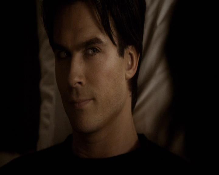 VampireDiariesWorld-dot-org_2x16TheHouseGuest2003.jpg