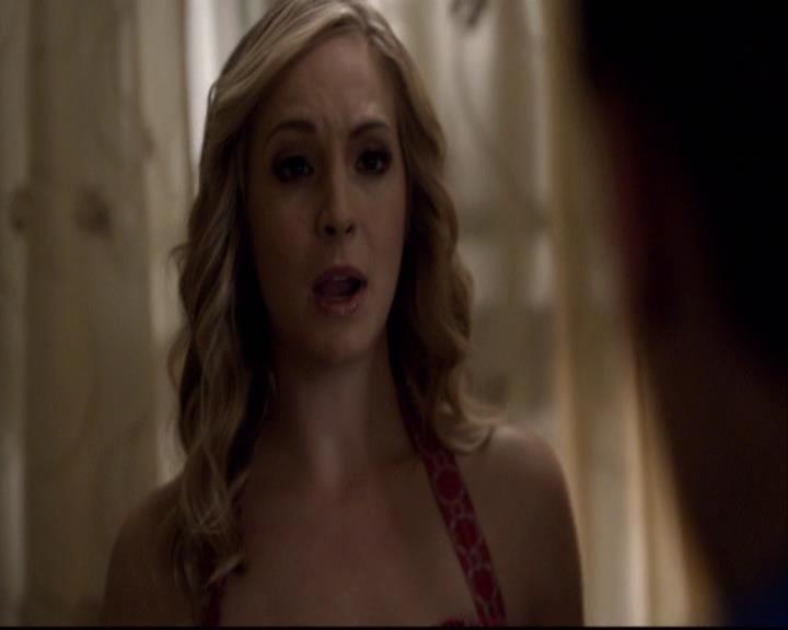 VampireDiariesWorld-dot-org_2x16TheHouseGuest2076.jpg