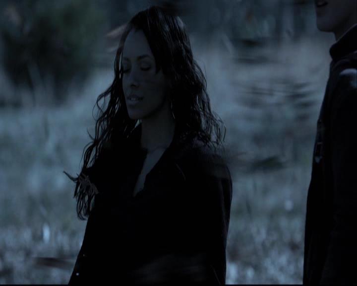 VampireDiariesWorld-dot-org_2x17KnowThyEnemy1501.jpg