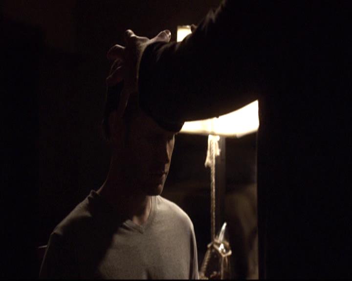 VampireDiariesWorld-dot-org_2x17KnowThyEnemy2204.jpg