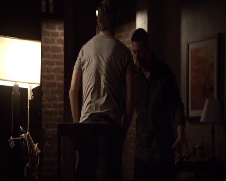 VampireDiariesWorld-dot-org_2x17KnowThyEnemy2221.jpg