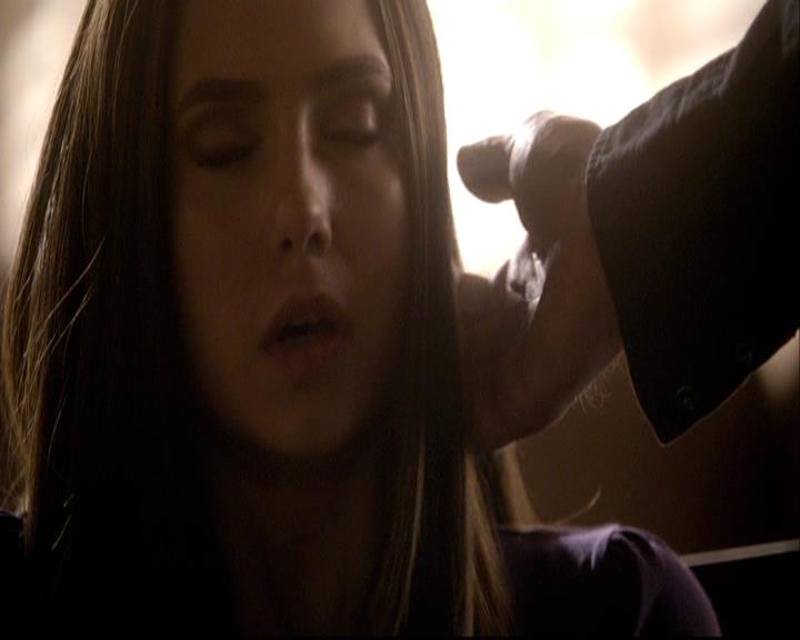 VampireDiariesWorld-dot-org_2x18TheLastDance0041.jpg