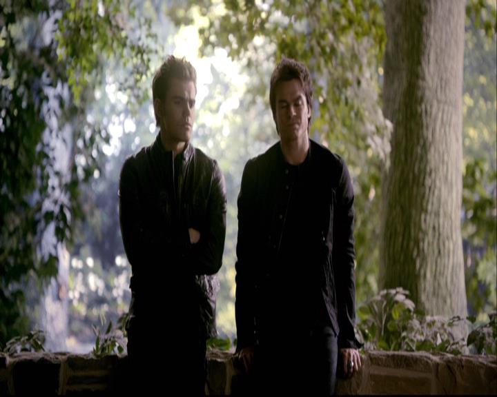 VampireDiariesWorld-dot-org_2x18TheLastDance0215.jpg