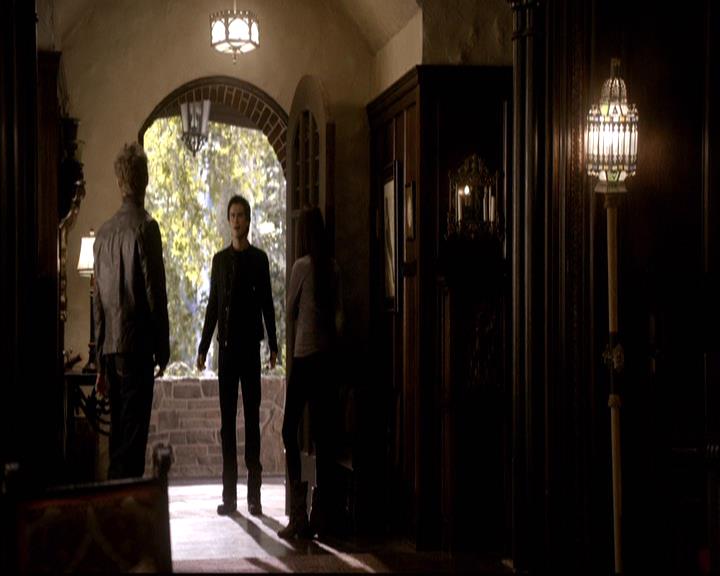 VampireDiariesWorld-dot-org_2x18TheLastDance0243.jpg