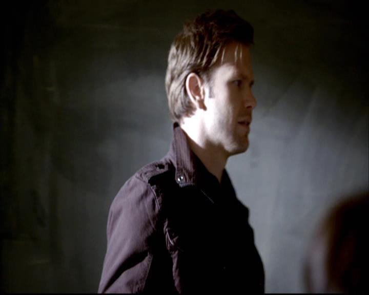 VampireDiariesWorld-dot-org_2x18TheLastDance0423.jpg