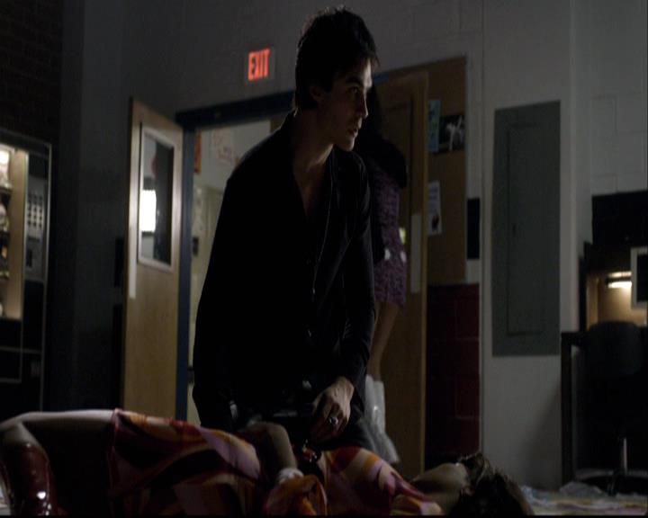 VampireDiariesWorld-dot-org_2x18TheLastDance1799.jpg