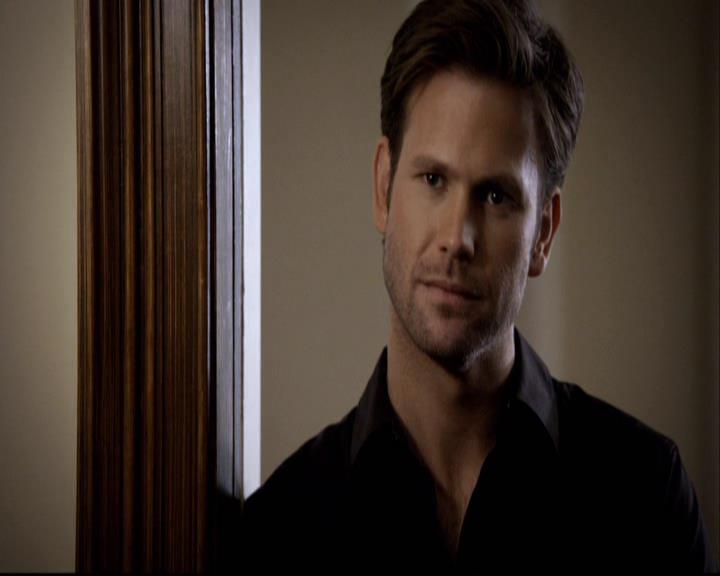 VampireDiariesWorld-dot-org_2x19Klaus0814.jpg